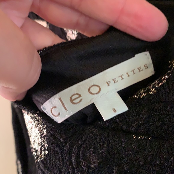 Dress - Picture 7 of 8